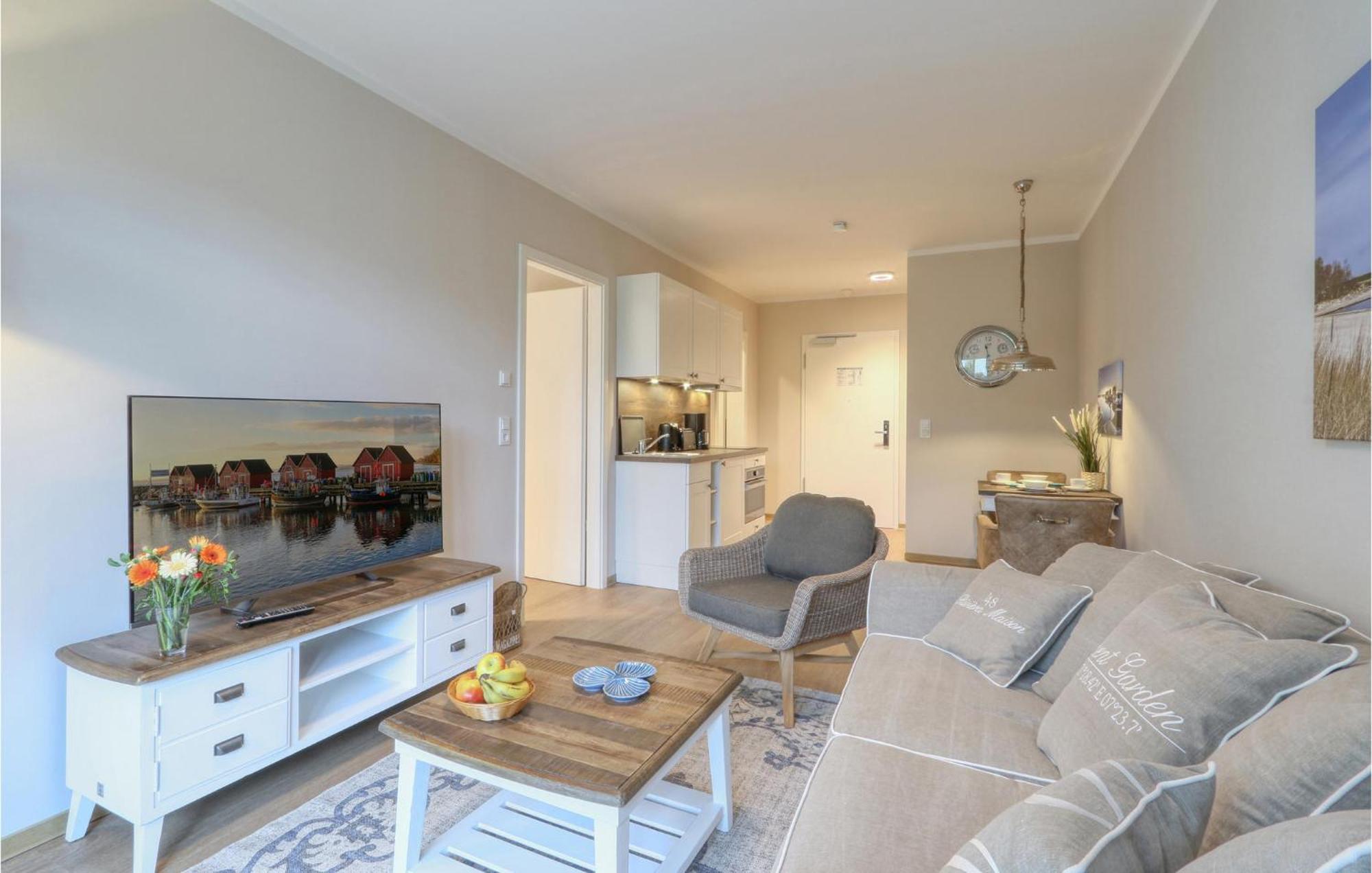 Amazing apartment in Ostseebad Boltenhagen with 1 Bedrooms, Sauna&WiFi Buitenkant foto